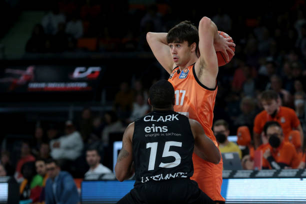 后家人的鼎 后家人的鼎