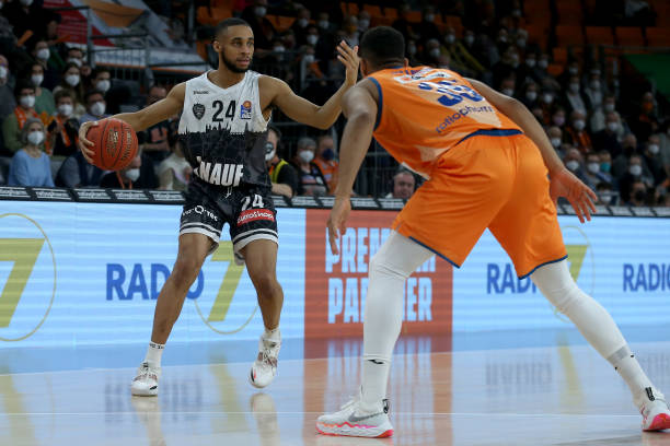 从门将到前 从门将到前