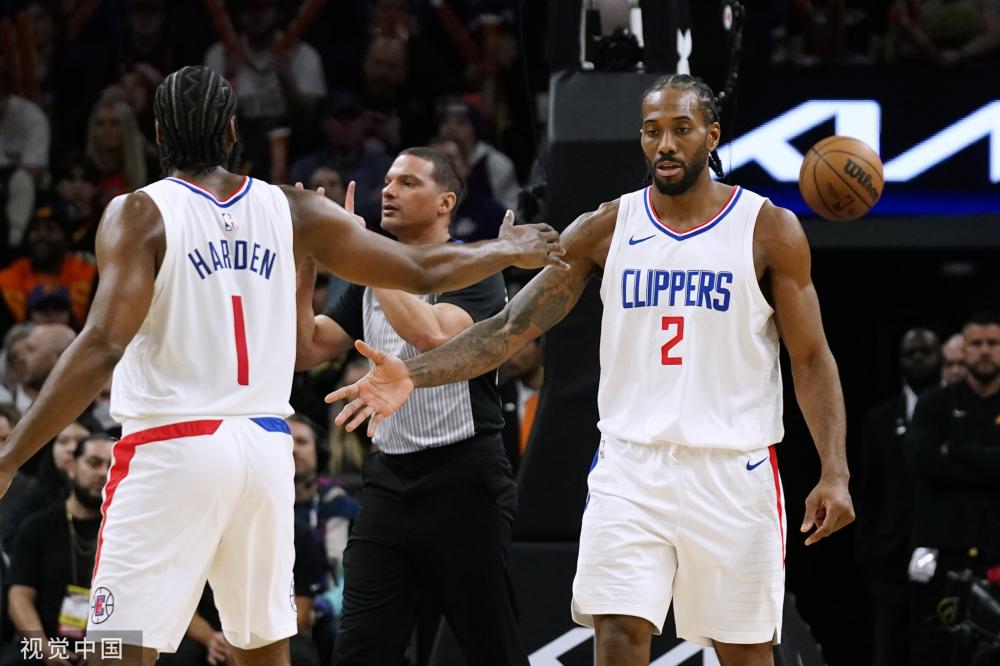 他们各自的 他们各自的