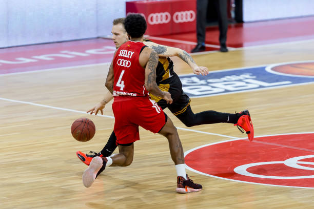 从湖人替补 从湖人替补