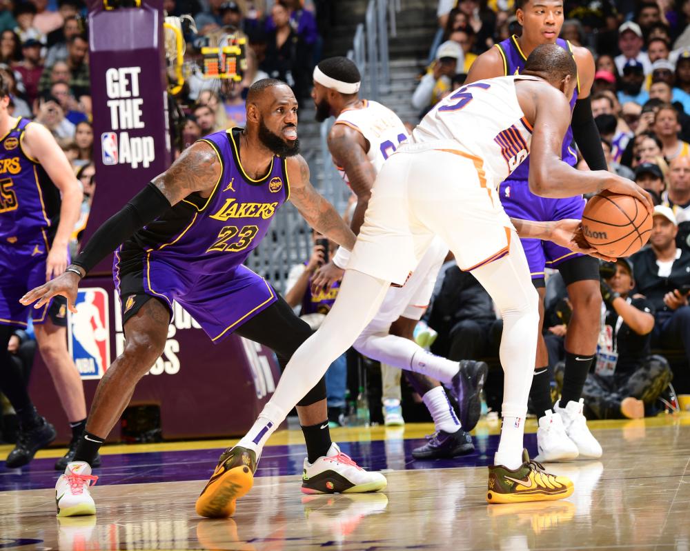 些紧张局势 些紧张局势