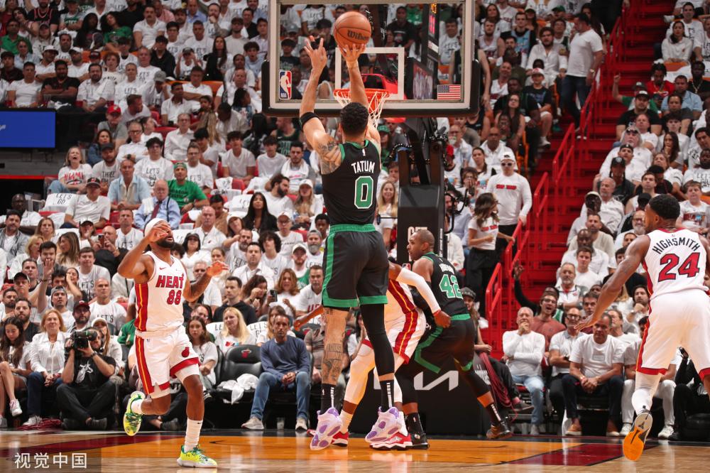 更是两支球 更是两支球